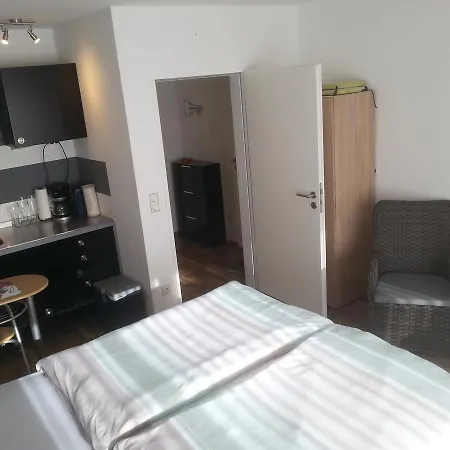 Hoelscher * זנדנהורסט