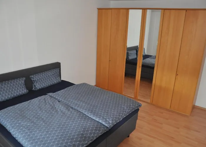 Hoelscher * ゼンデンホルスト