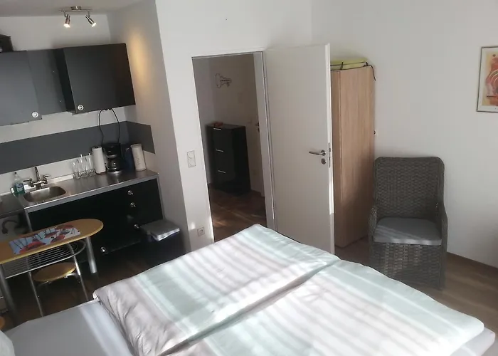 Hoelscher * ゼンデンホルスト